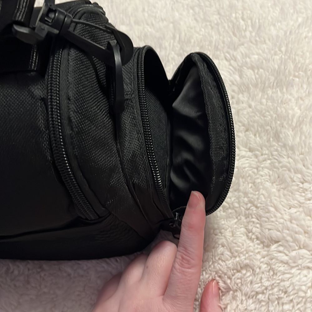 Camera Bag - Picture 10 of 11